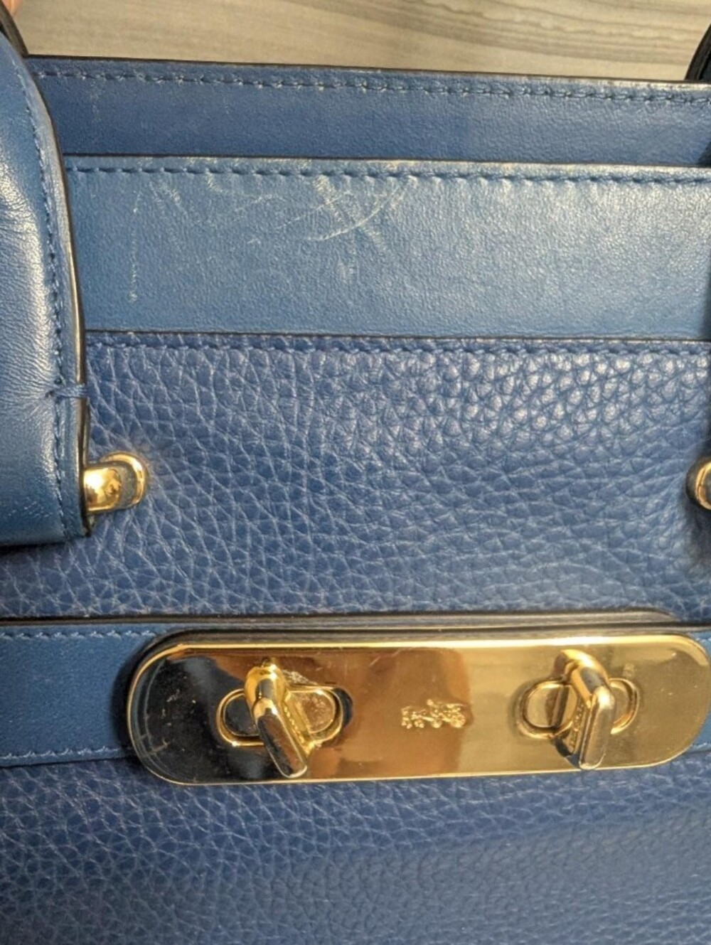Coach Swagger 27 Carryall Pebbled Leather Blue Handbag Crossbody Strap - Picture 11 of 16